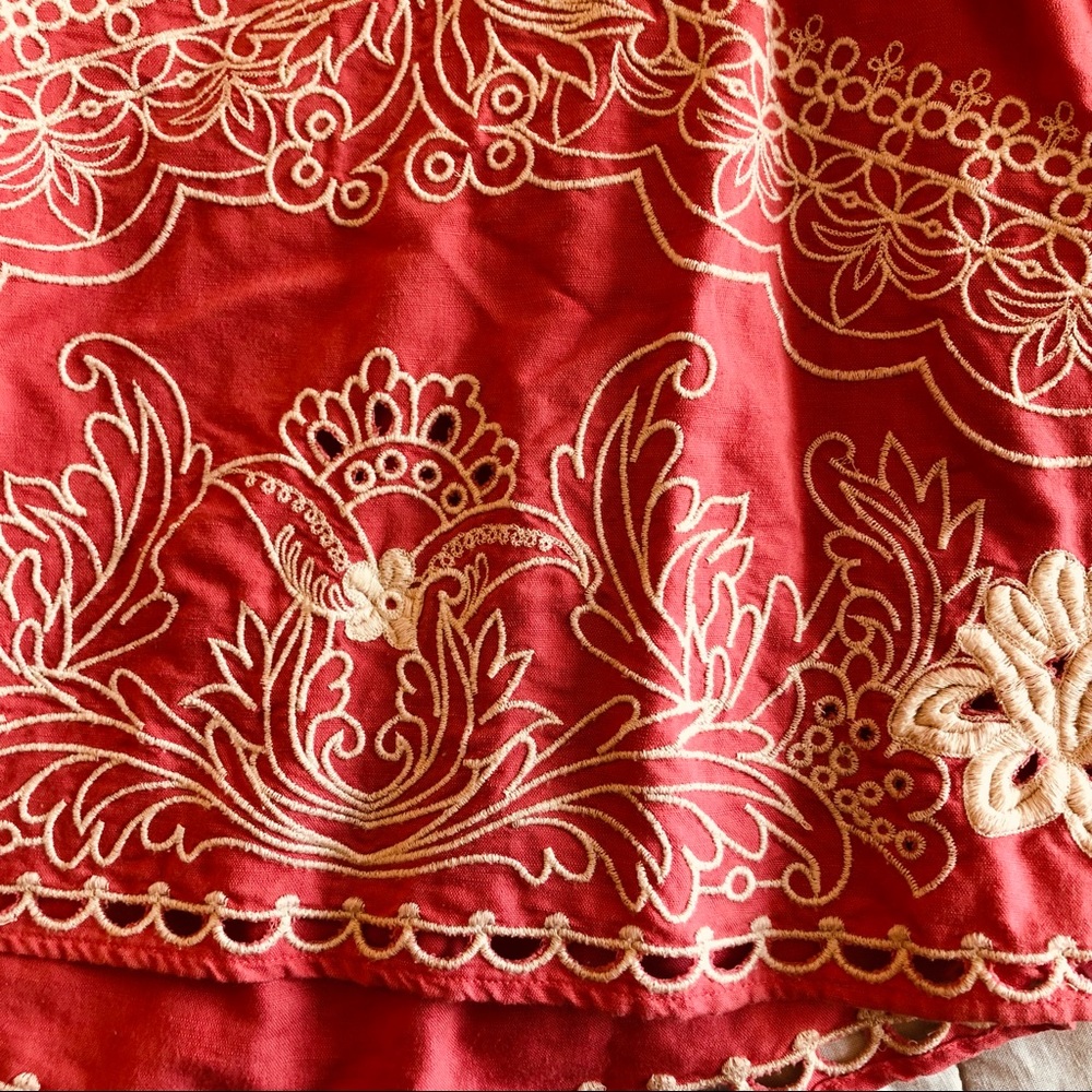 Embroidered tank - Picture 2 of 4